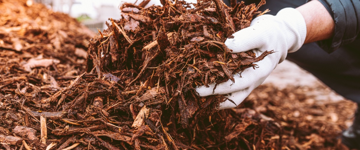 Mulch Delivery & Blower Installation in Wheaton, IL | The Grove 